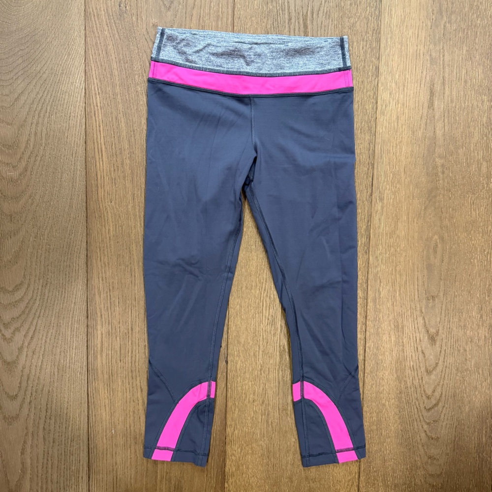 Lululemon Run: Inspire Crop II leggings in a grey, pink, heathered grey